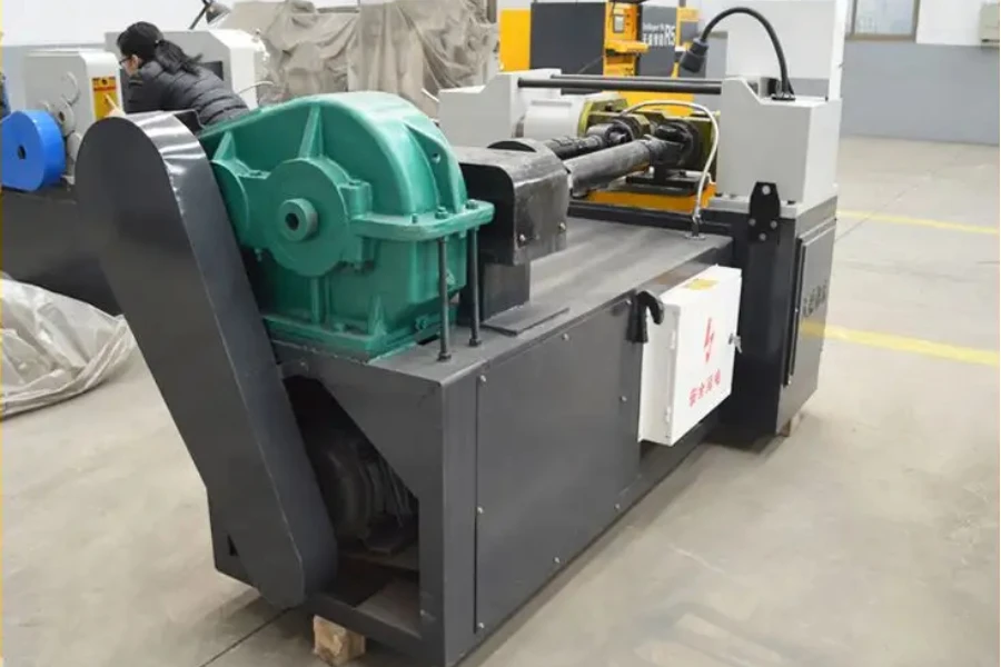 Full automatic flat die thread rolling machine