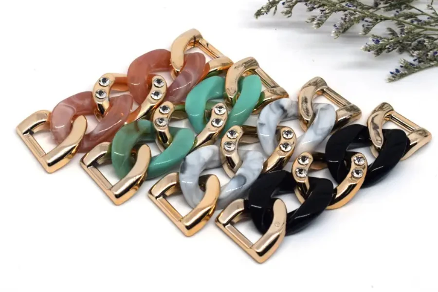 Women’s decorative buckle accessories