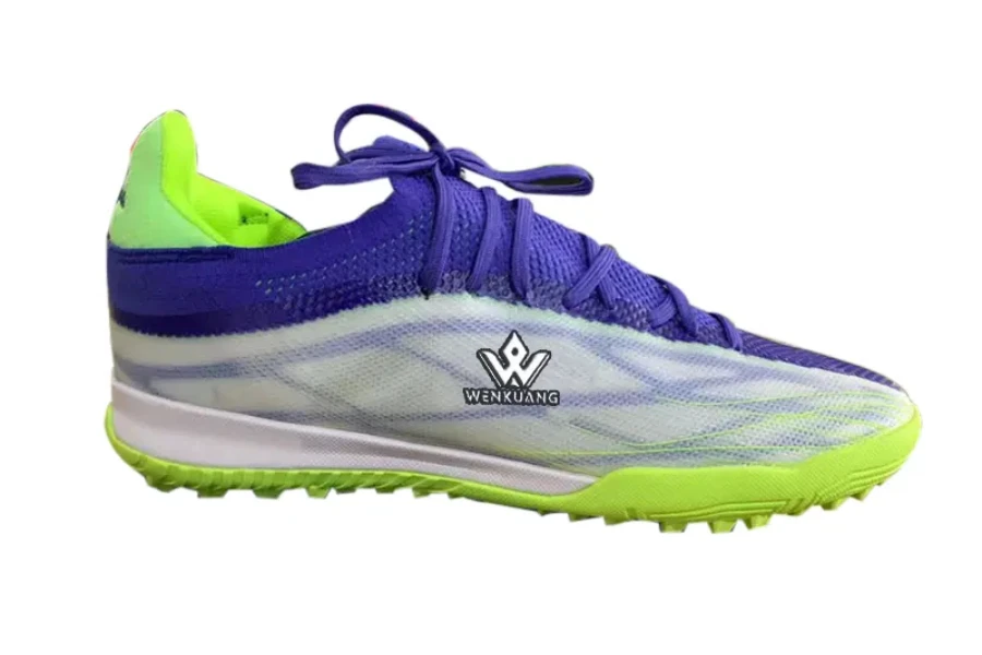 Kids’ outdoor athletic shoe