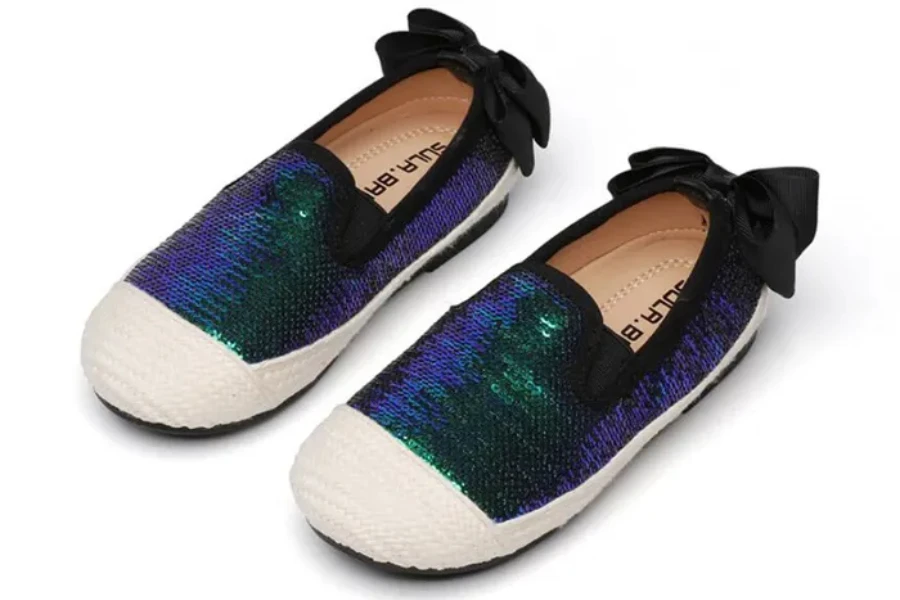 Scarpe da bambino piatte in pelle con paillettes