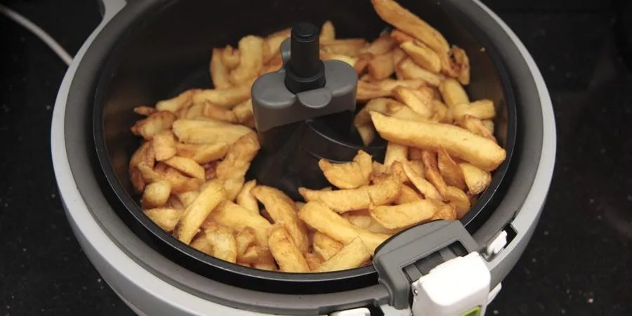 Chips in an air fryer