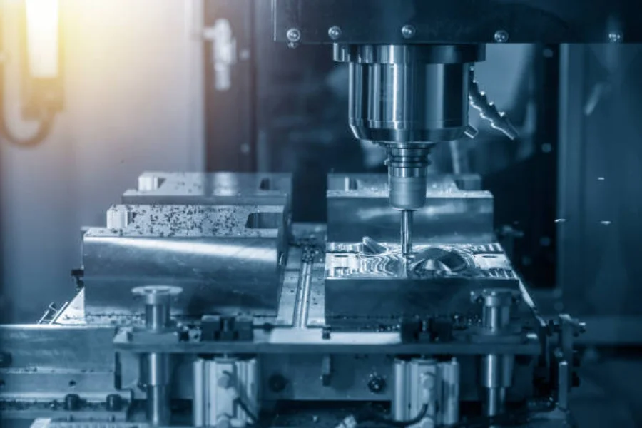 6 diferencias clave entre el torno CNC y las fresadoras CNC