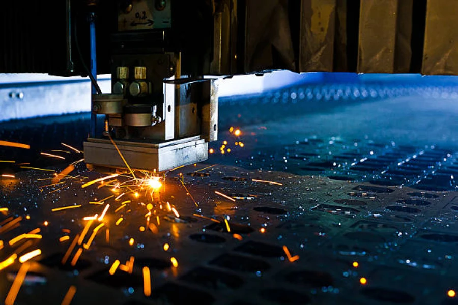 Laser cutting with sparks and residues