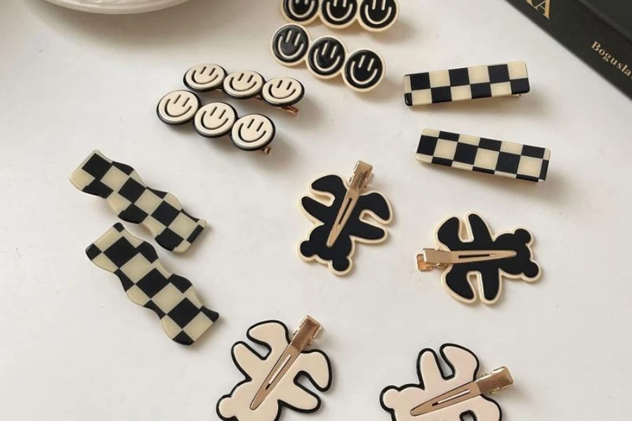 Black and white acetate crease-free hair clips