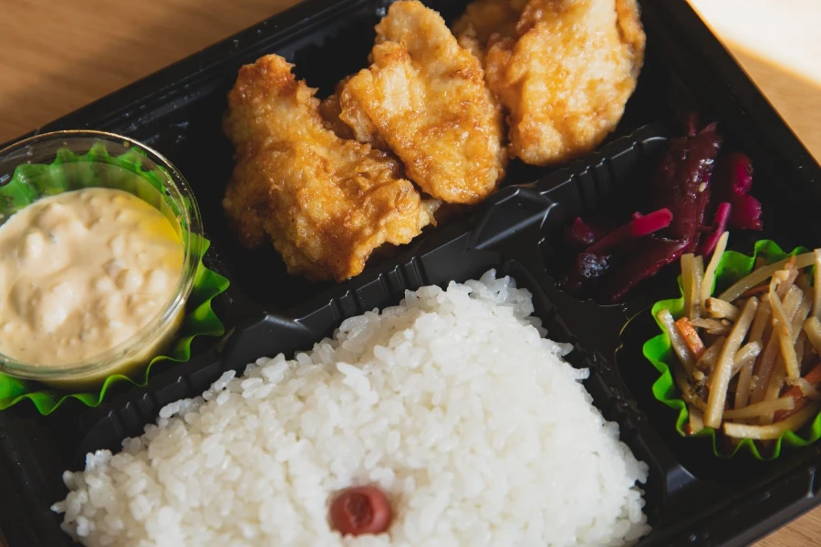 Caja de comida para llevar con compartimentos