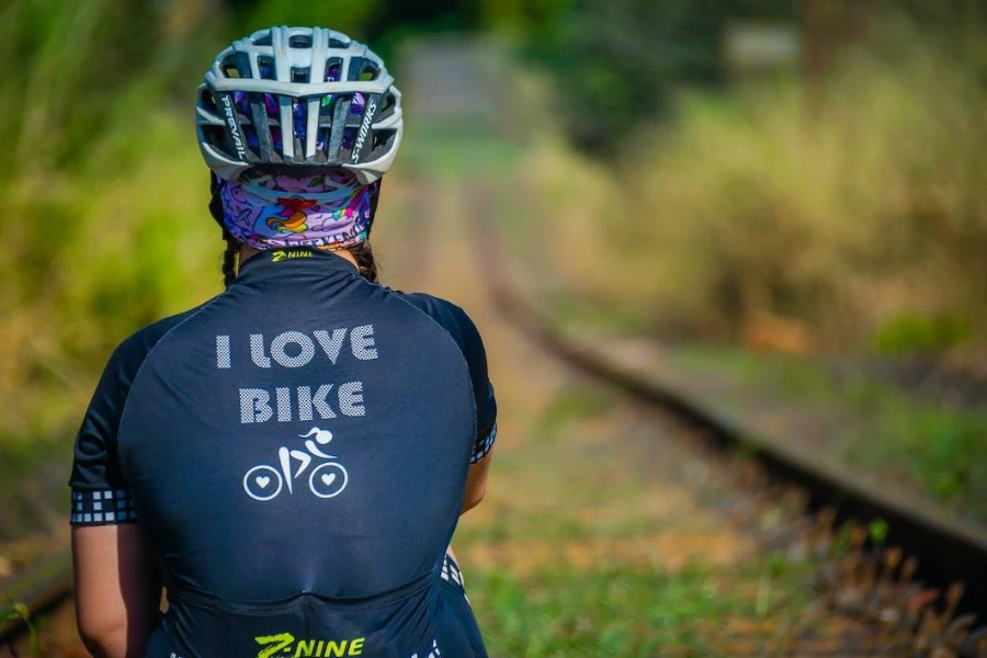 Woman in a circular cycling jersey