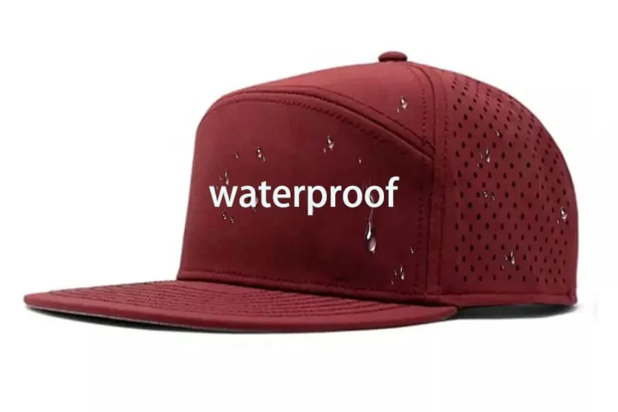 Casquette snapback marron à visière plate