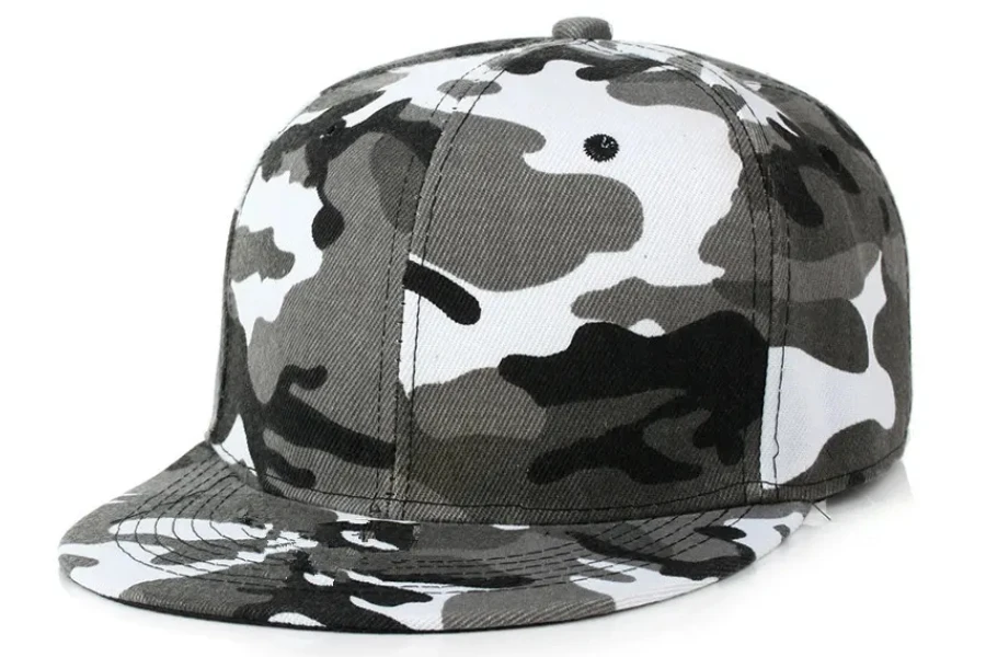 Casquette snapback à visière plate en coton