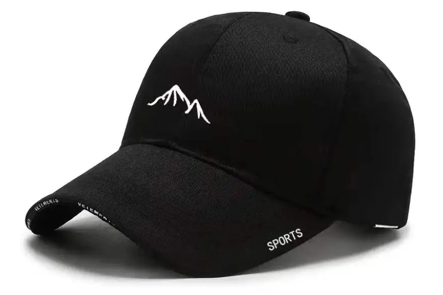 Gorra de algodón con letras bordadas