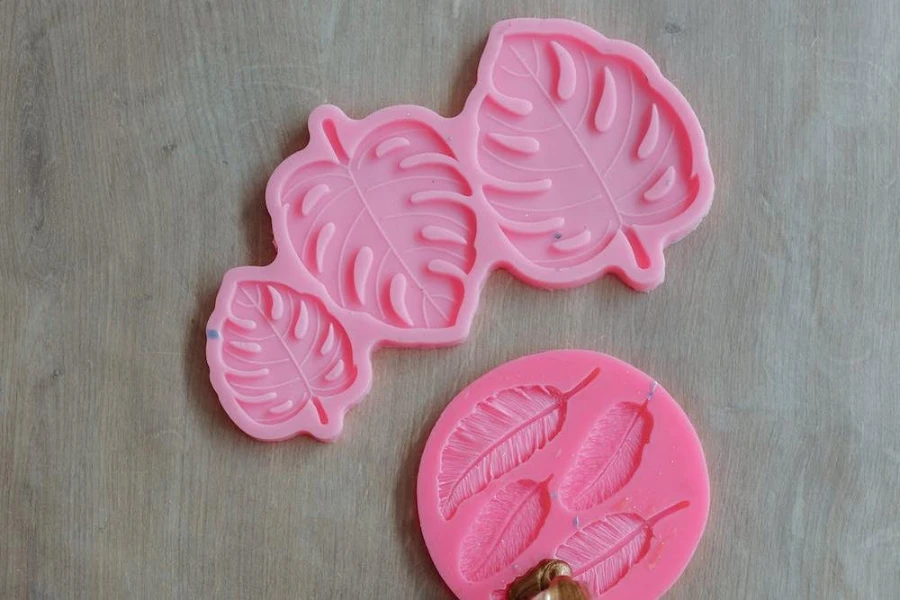 Pink silicon, flowery resin mold