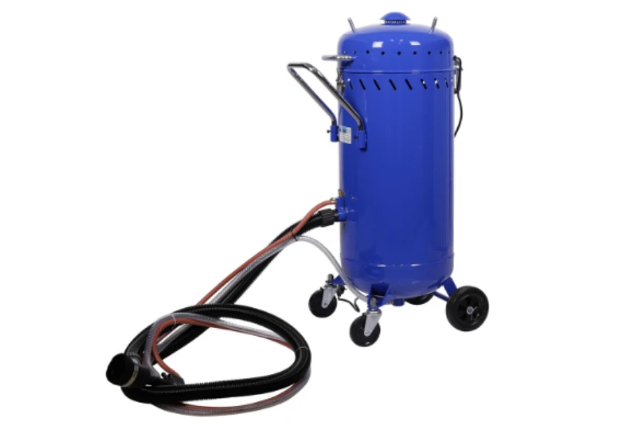 portable sandblaster with vacuum system