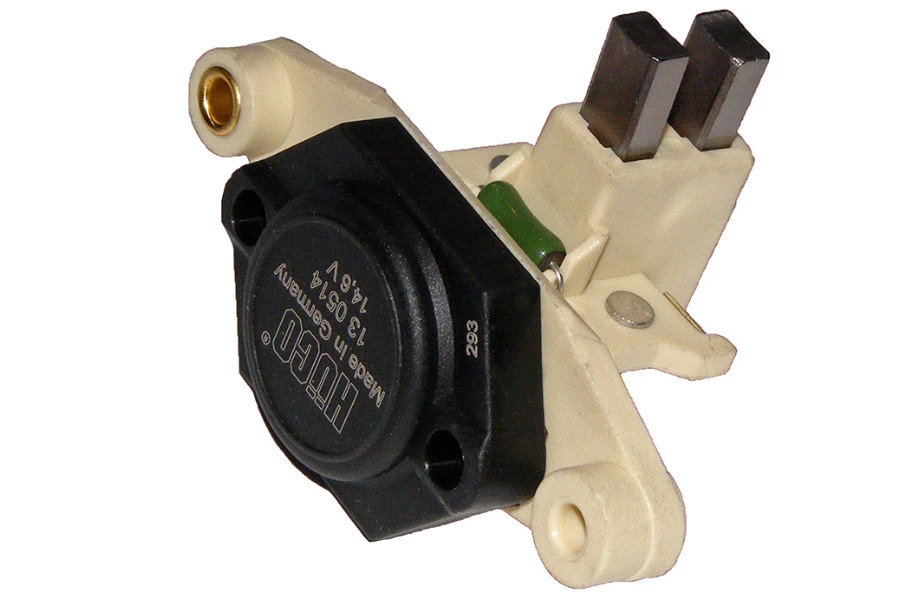 Voltage regulator for controlling alternator current