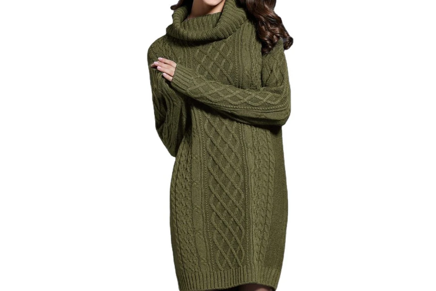 Cable green dress with roll-neck