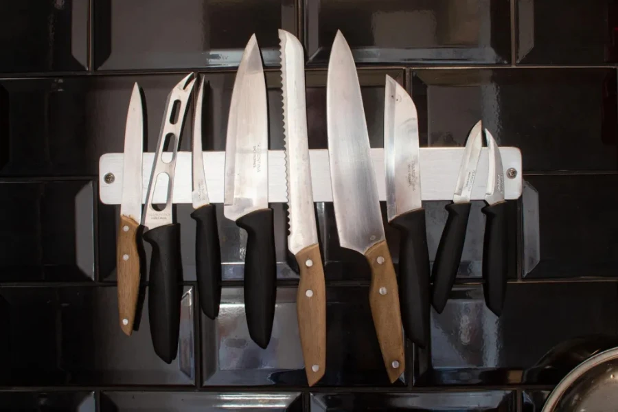 Steel knife set