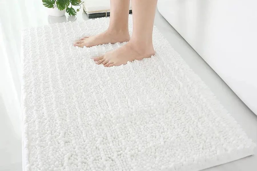 Chenille bath mat