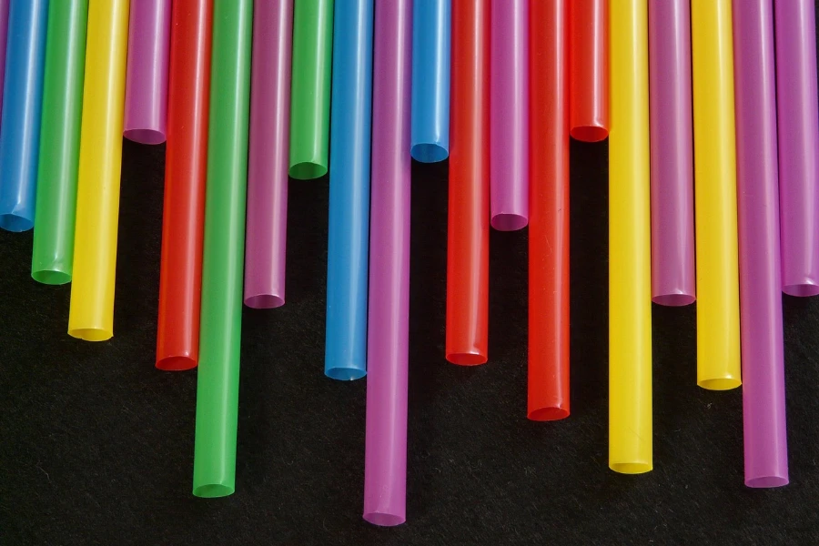 Drinking straws of various colors