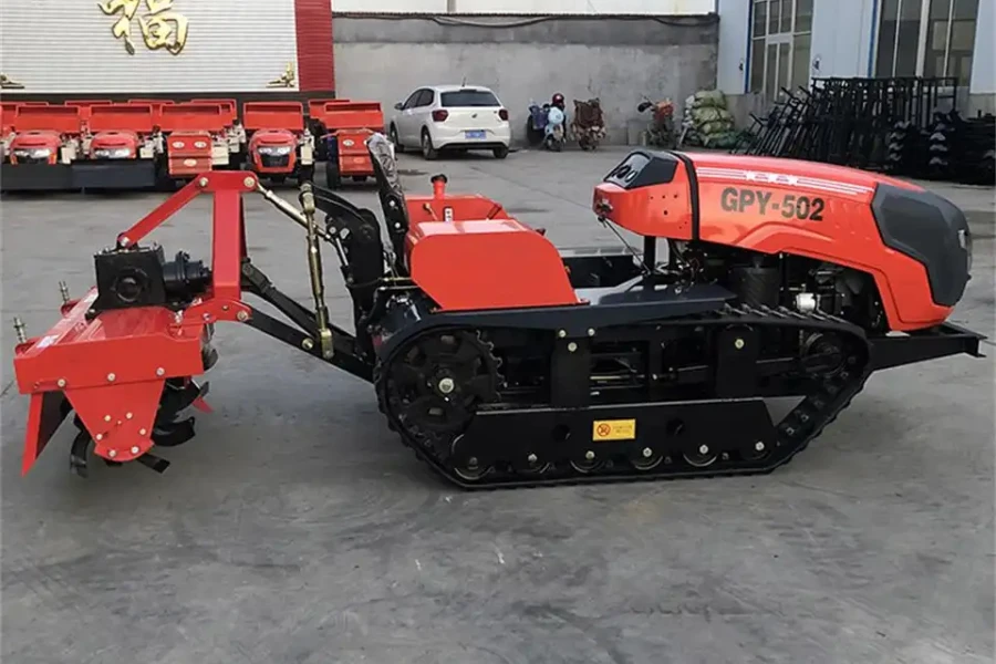 Multifunctional mini crawler tractor