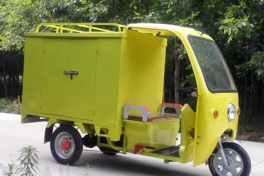 Tricycle for mobile car washing services